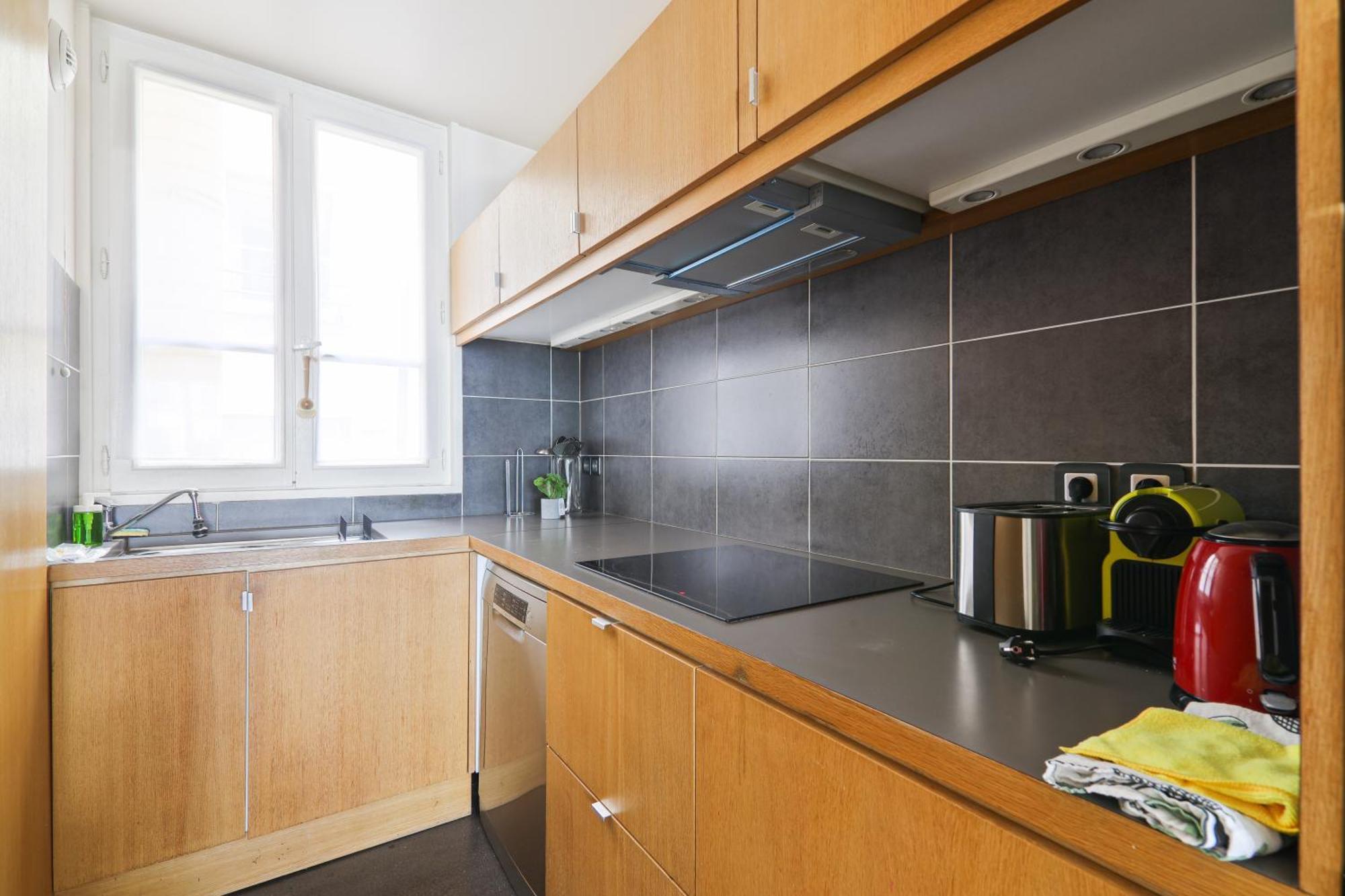 Appartement Heart Of Paris-2br-8p-musee Du Louvre 4 Free Netflix
