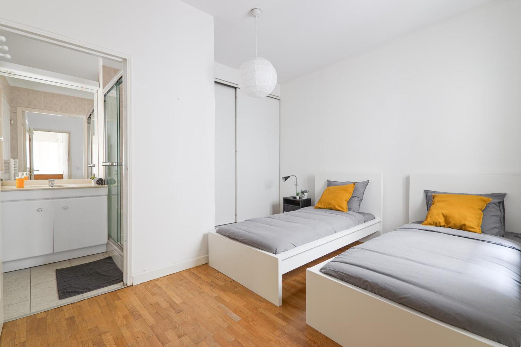 Appartement Heart Of Paris-2br-8p-musee Du Louvre 4 Free Netflix