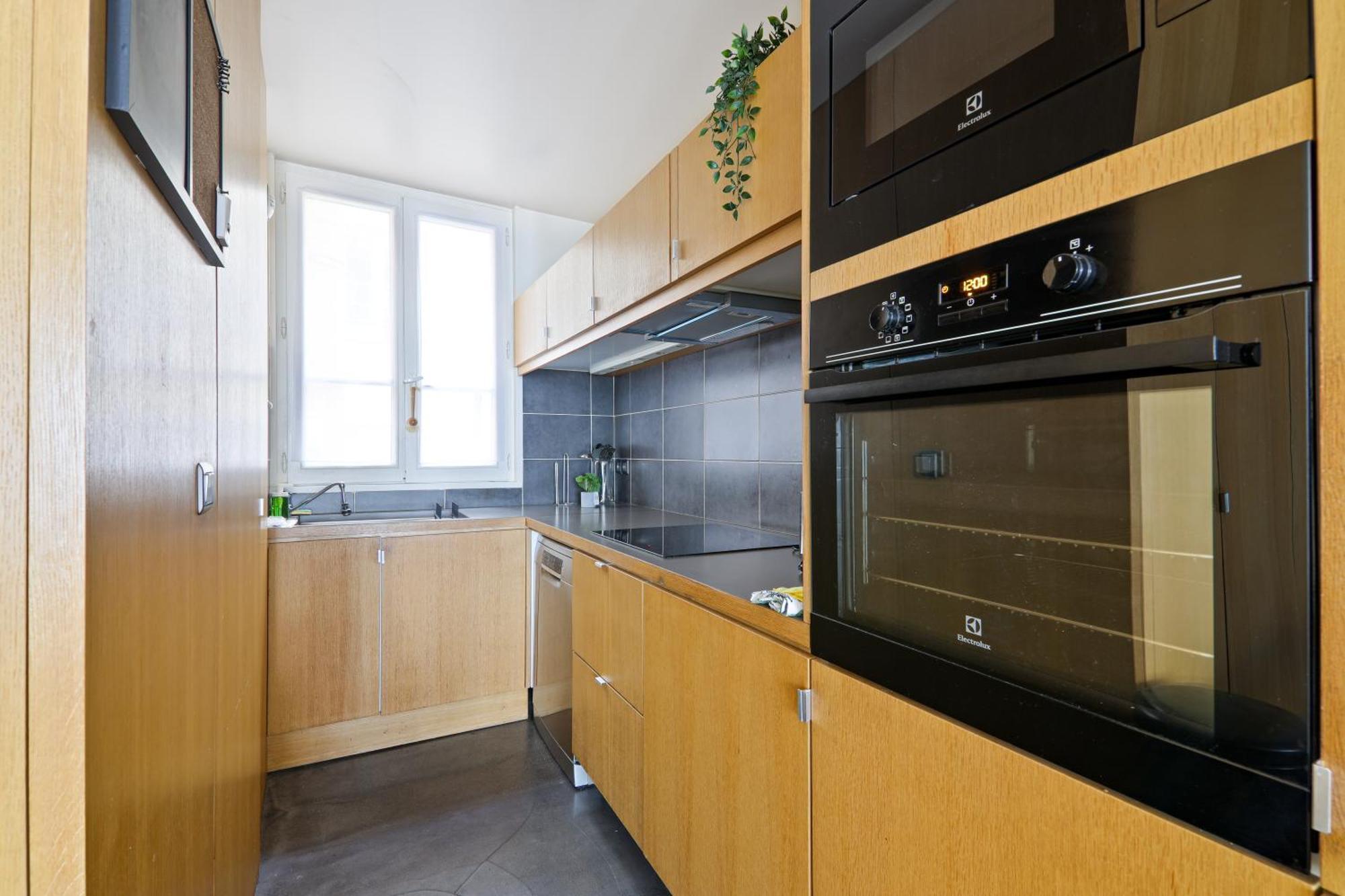 Heart Of Paris-2br-8p-musee Du Louvre 4 Free Netflix Appartement *
